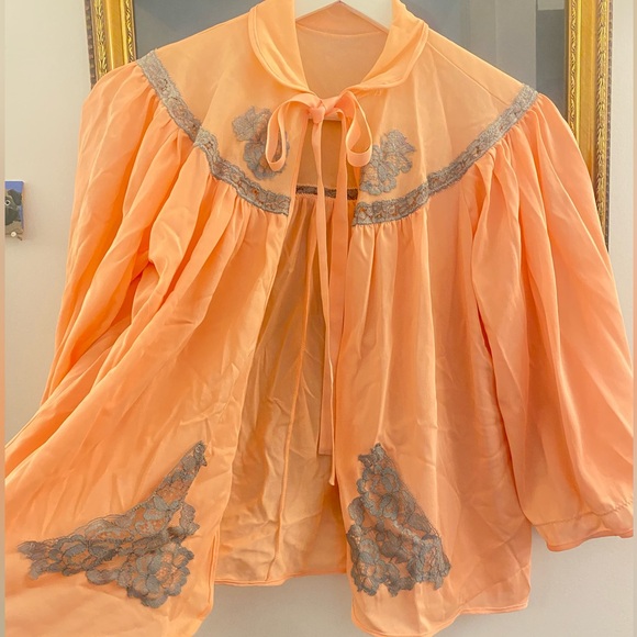 Vintage 50’s Pink Bed Jacket - Picture 3 of 6
